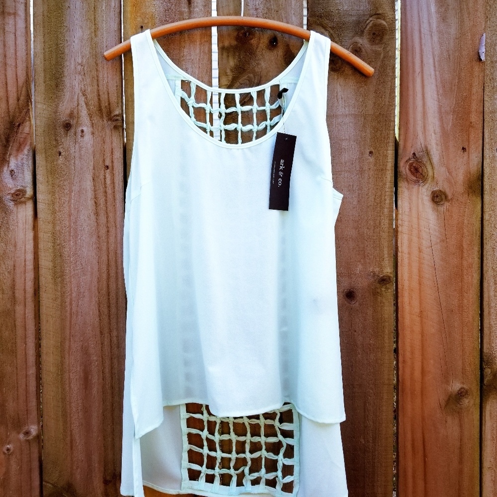 NWT Ark&Co Sleeveless Blouse